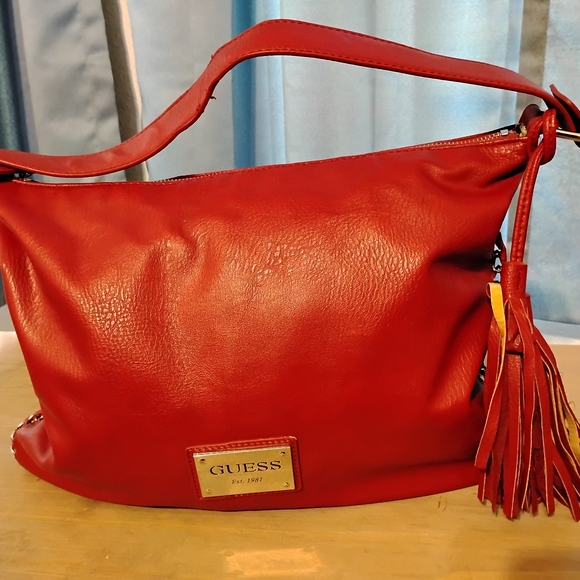 Guess Bold Red Leather Shoulder Bag - Picture 1 of 8
